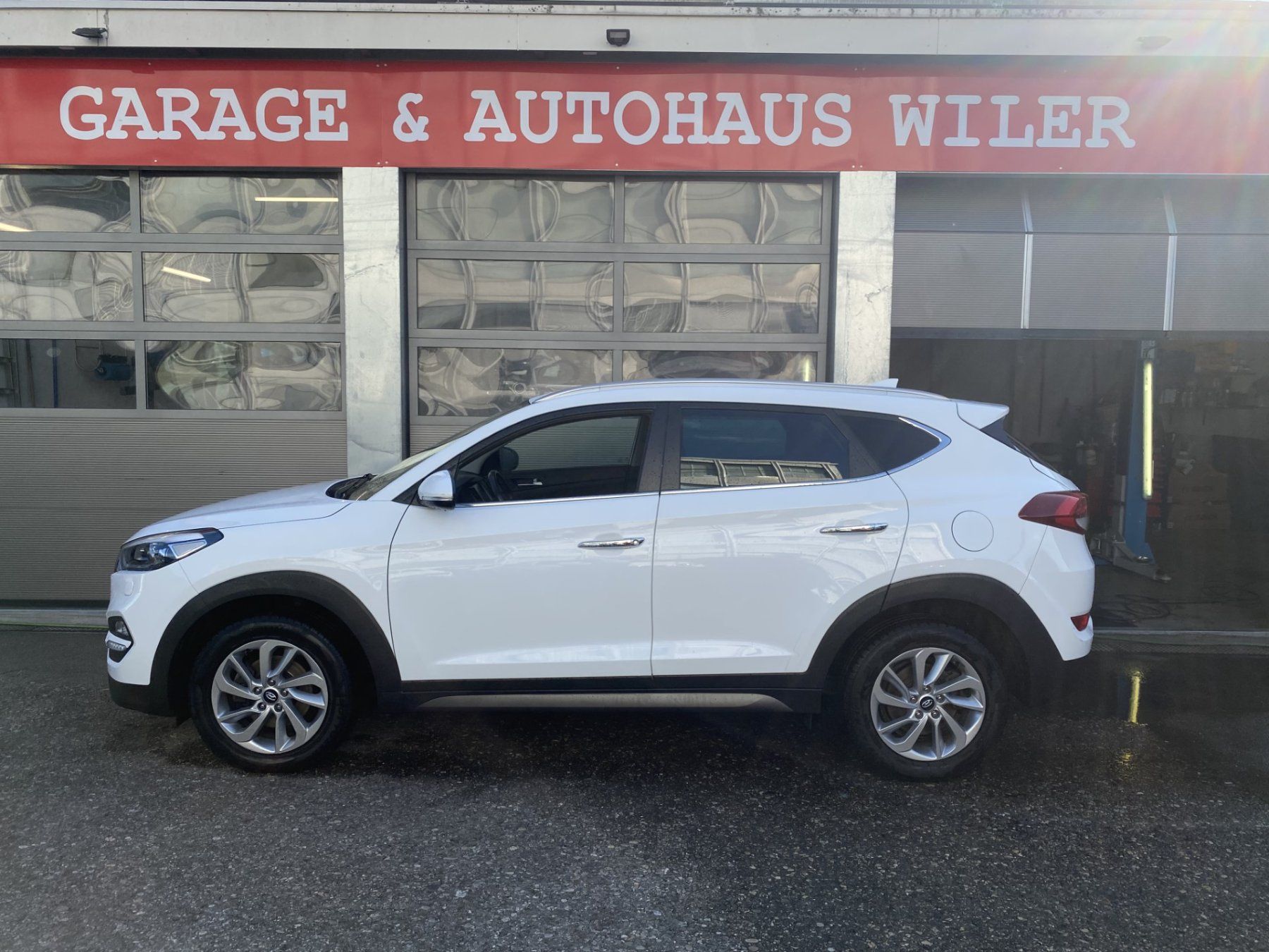 Hyundai Automobili: Hyundai Tucson 2.0 CRDI Plena 4WD Automatic – Usato da Biel/Bienne venduto da AS24 7