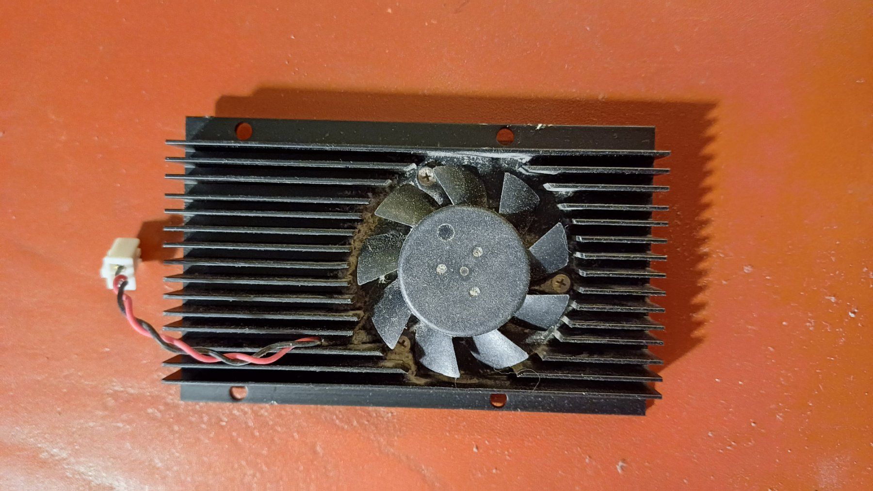 Dell Componenti elettronici: 2 Computer-Ventilatoren + Kühlgerippe – Usato da Zollikerberg venduto da Kaugo 2
