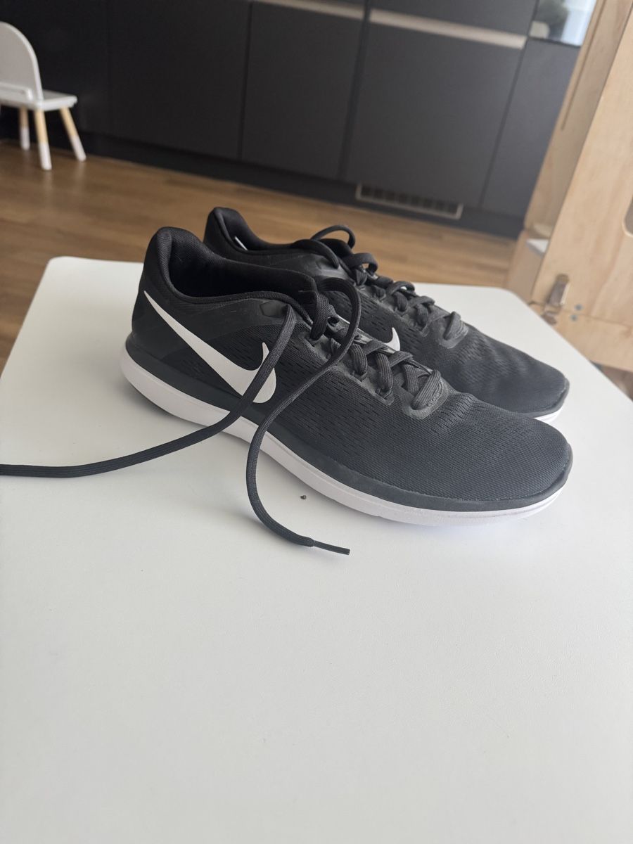 Nike Herrenschuhe: Nike Laufschuhe – Neu (gemäss Beschreibung) aus Wohlen AG von Ar_gu 1