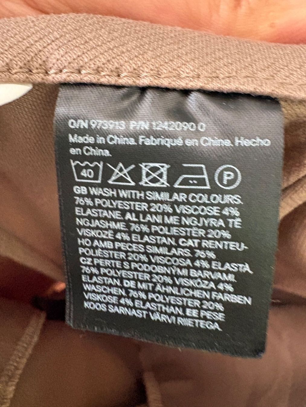H&M Hosen: H&M Pants - Size M - never worn – Gebraucht aus Muzzano von Sidney_3 2