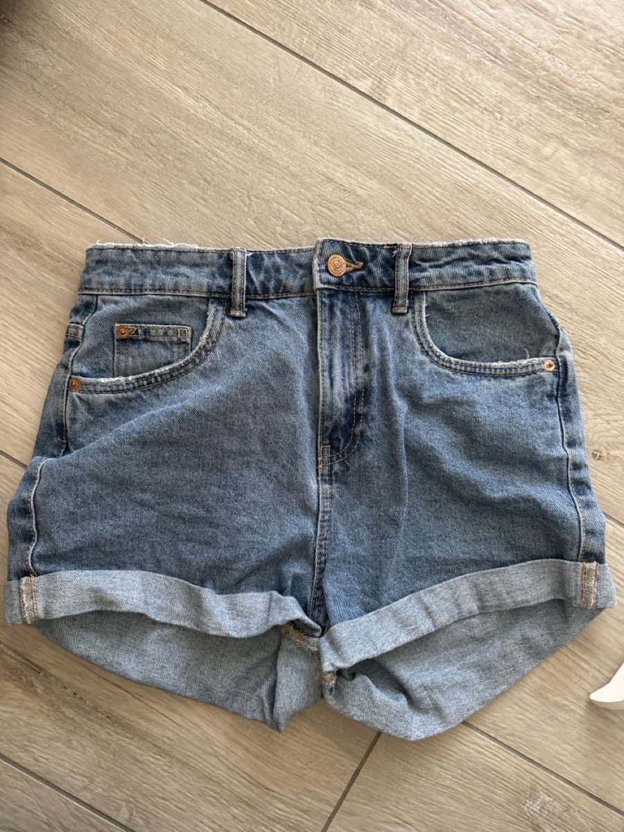 Pimkie Jeans: kurze Hose / Hotpants, jeans – Usato da Frick venduto da van_75yb