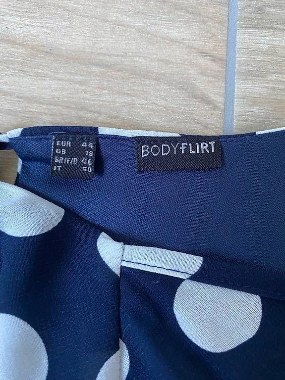 Vestiti: leichtes Sommerkleid mit Cut-Outs – Nuovo (secondo la descrizione) da Hausen AG venduto da corinne_g 3