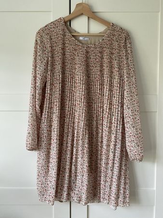 Robe d'été à fleurs plissée 