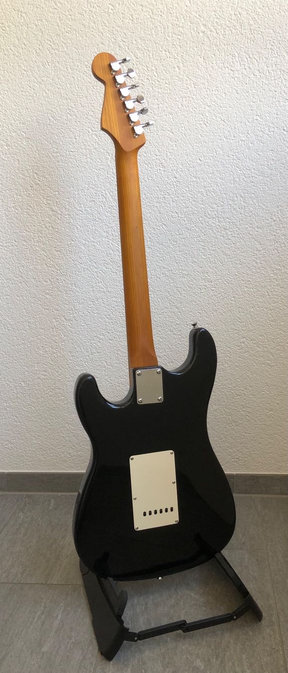 Strumenti musicali: Stratocaster SB Roasted Maple Neck – Usato da Fraubrunnen venduto da MarvinNr42 2