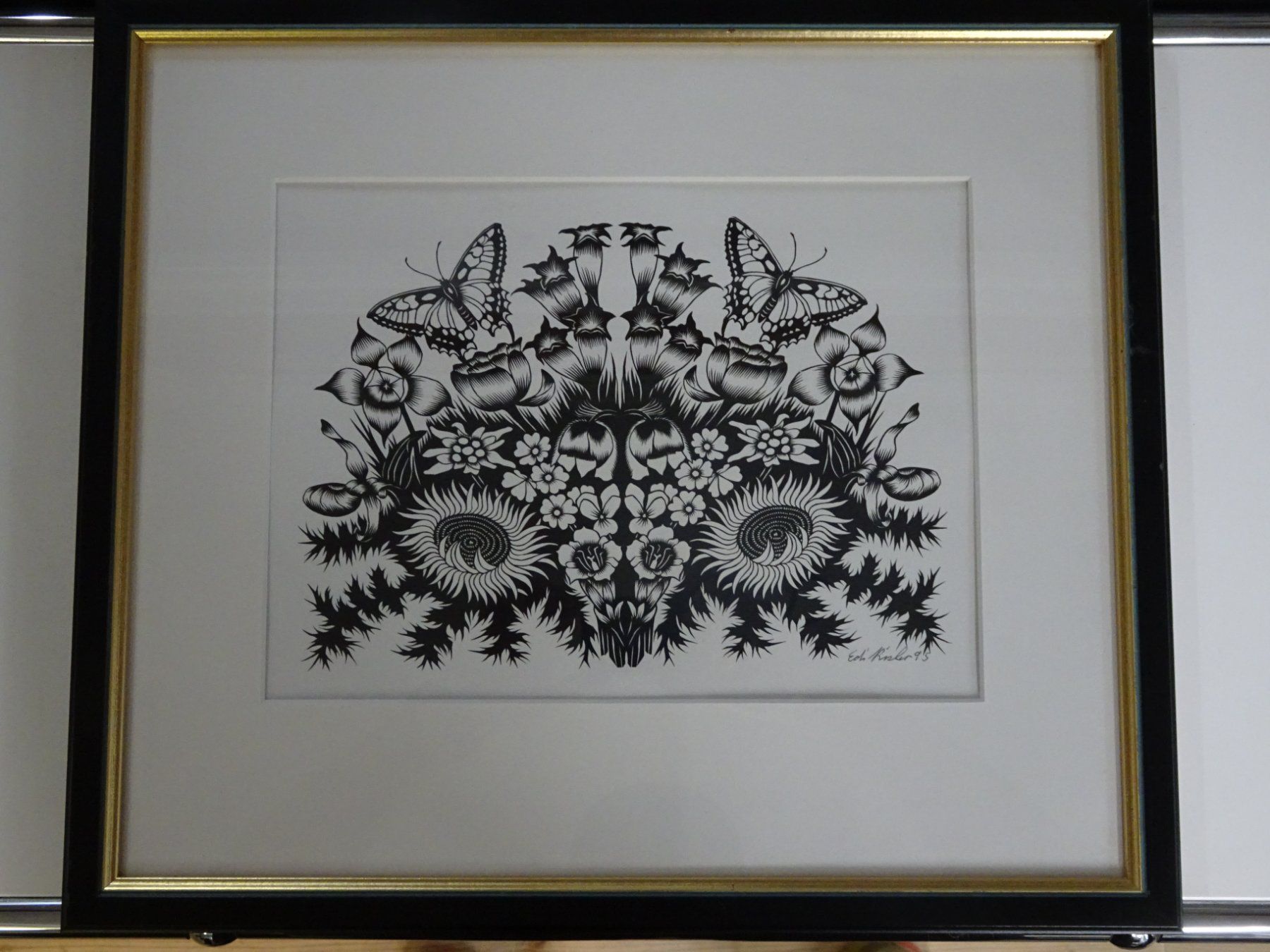 Grafica & Litografie: echter Scherenschnitt Edi Risler Blumen Schmetterling – Usato da Goldswil b. Interlaken venduto da troedlermarkt-goldsw 1