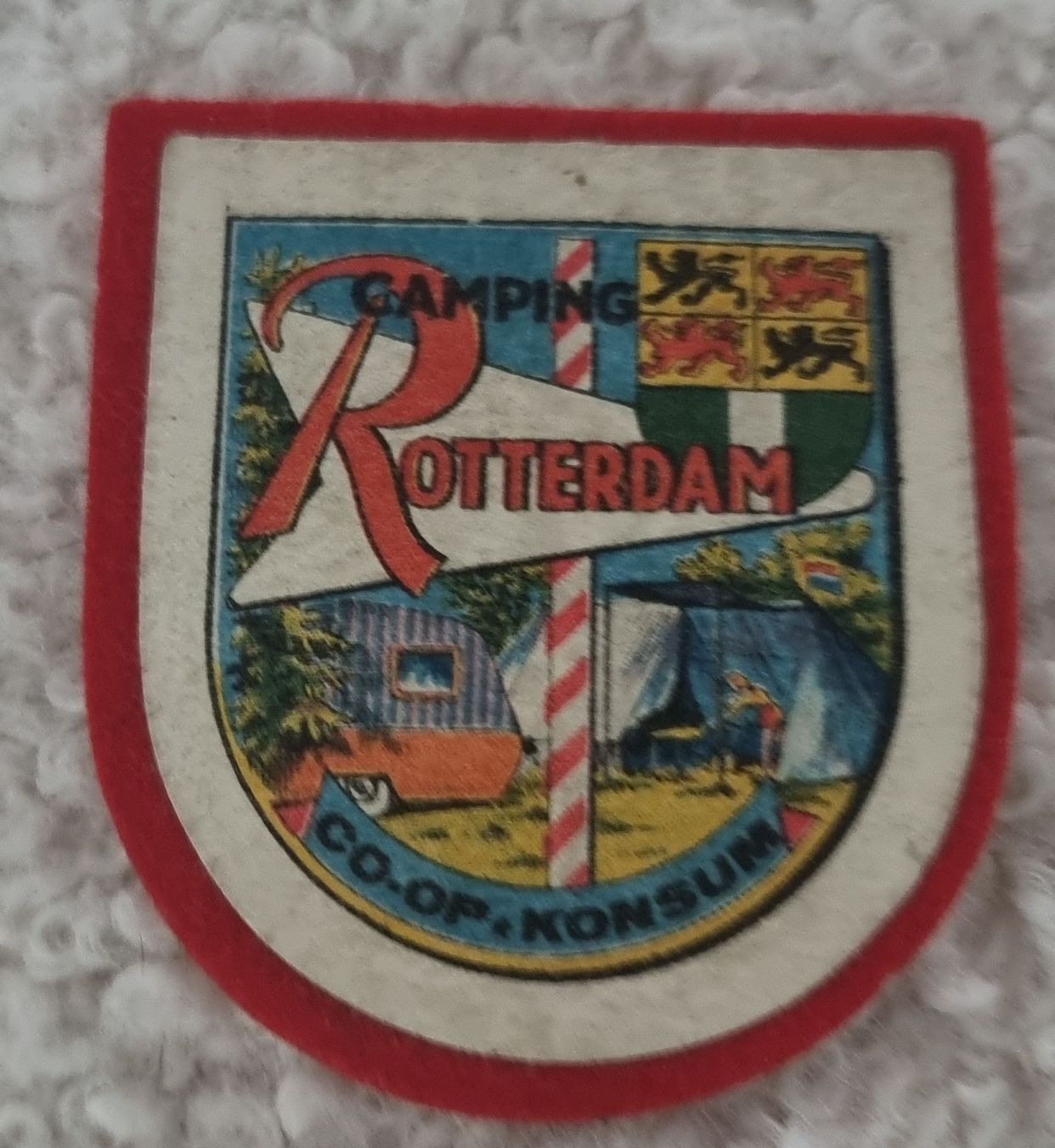 Toppe: Vintage Camping Rotterdam Aufnäher – Nuovo (secondo la descrizione) da Zweidlen venduto da VG159