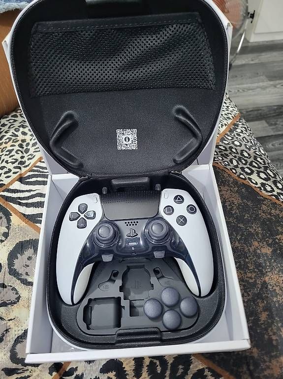 Controller: Sony PS5 DualSense Edge Pro Controller inkl. Case & Zubehör – Usato da Tann venduto da psc_7r2y 1