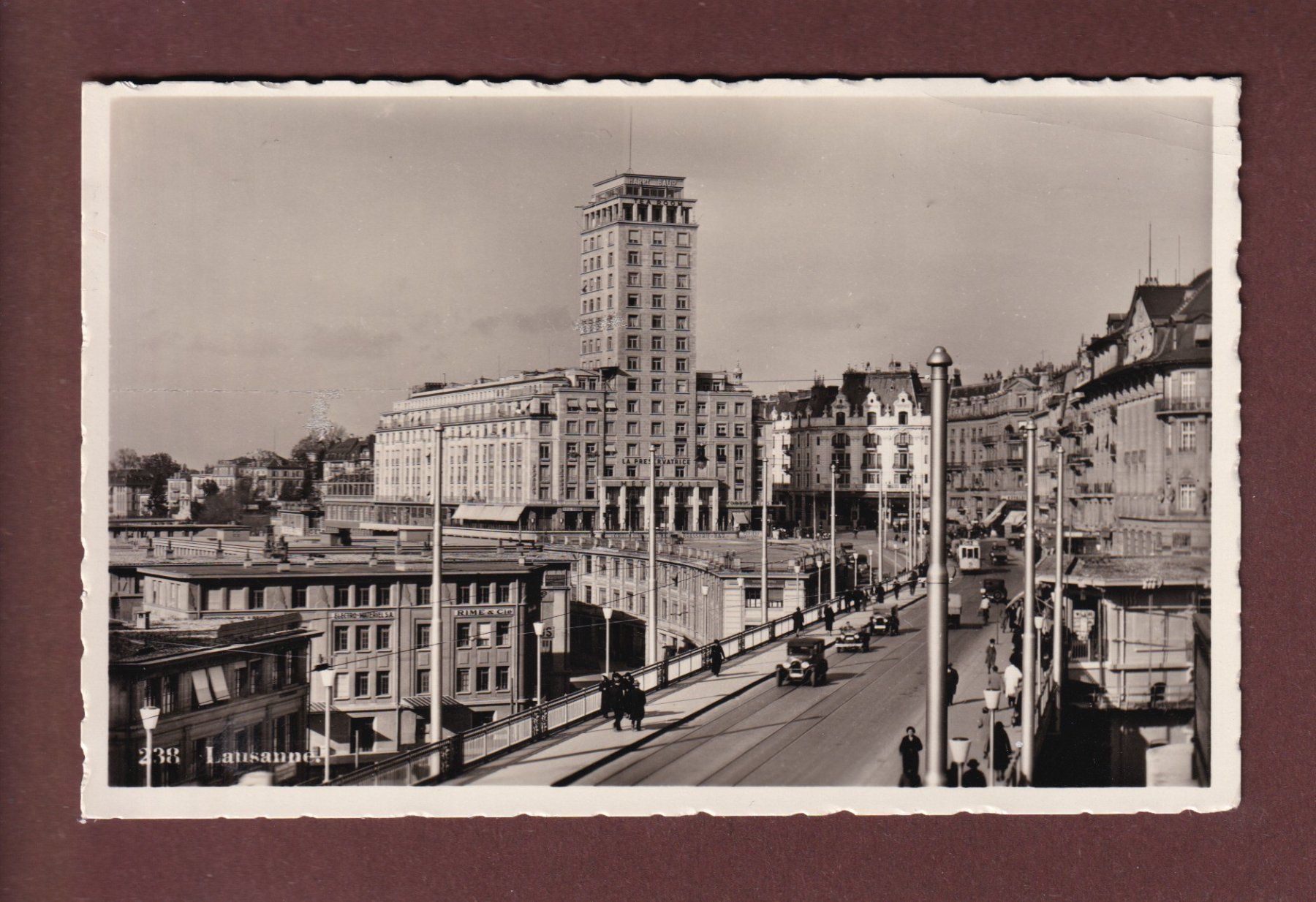 Cartes postales: LAUSANNE - Tour Bel-Air - 1937 – D'occasion à Pully par nicecards
