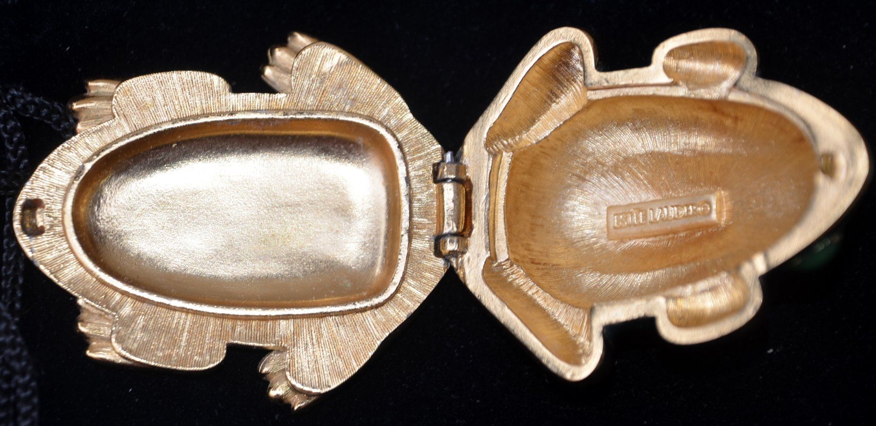 Estée Lauder Flaconi: Estée Lauder Cinnabar Frog Solid Perfume 1989 – Usato da Collonges venduto da arashee 6
