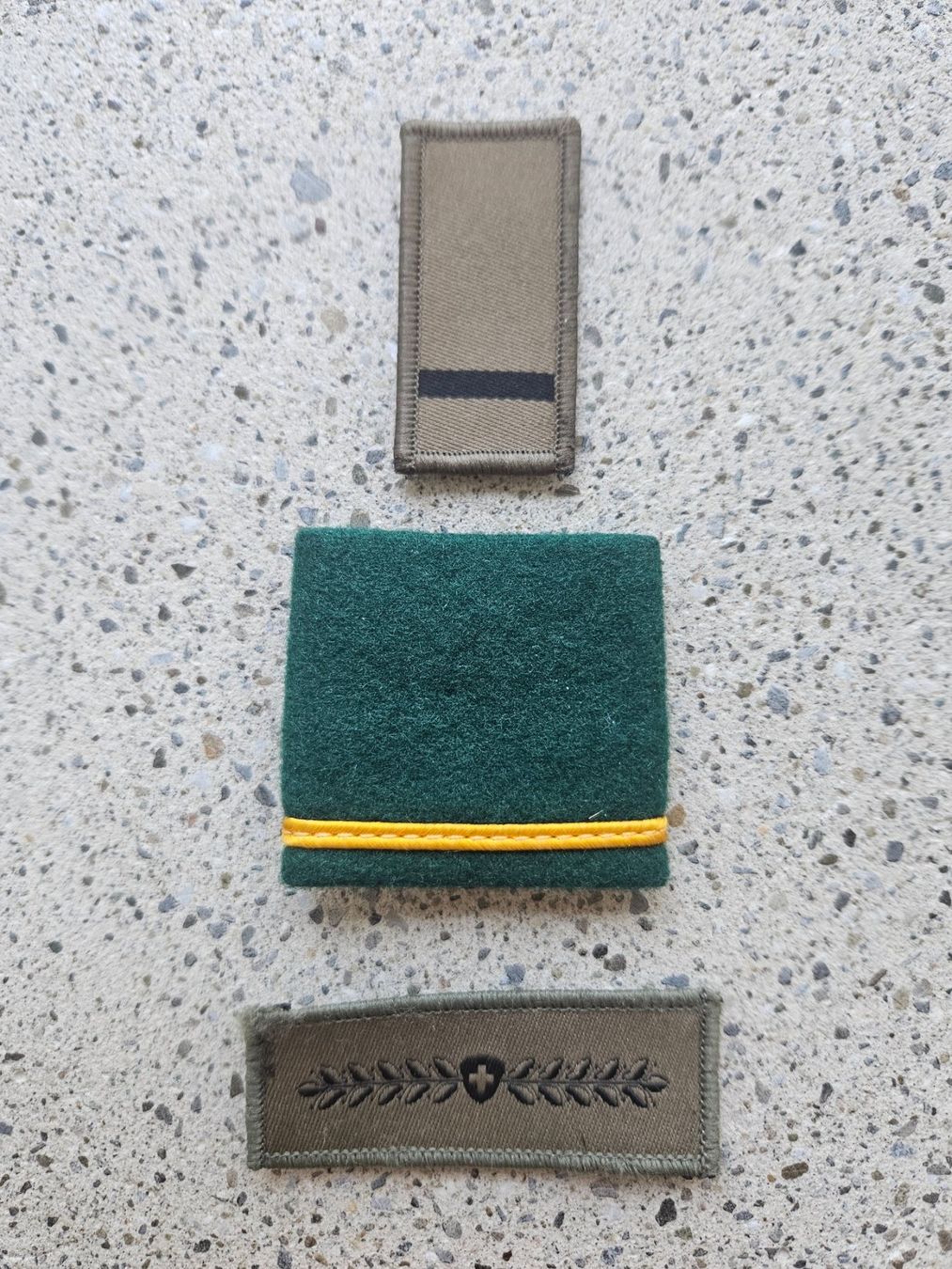 Schweizer Armee Placchette & Badge: *** Leutnant Set Infanterie klett *** – Usato da Riedholz venduto da fr_sIruP