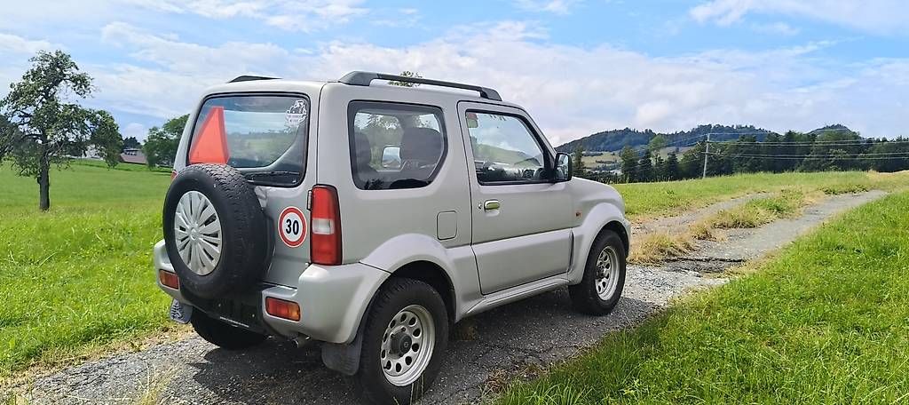 Autos: Suzuki Jimny 30km/h – D'occasion à St.Gallenkappel par Marnyf 3