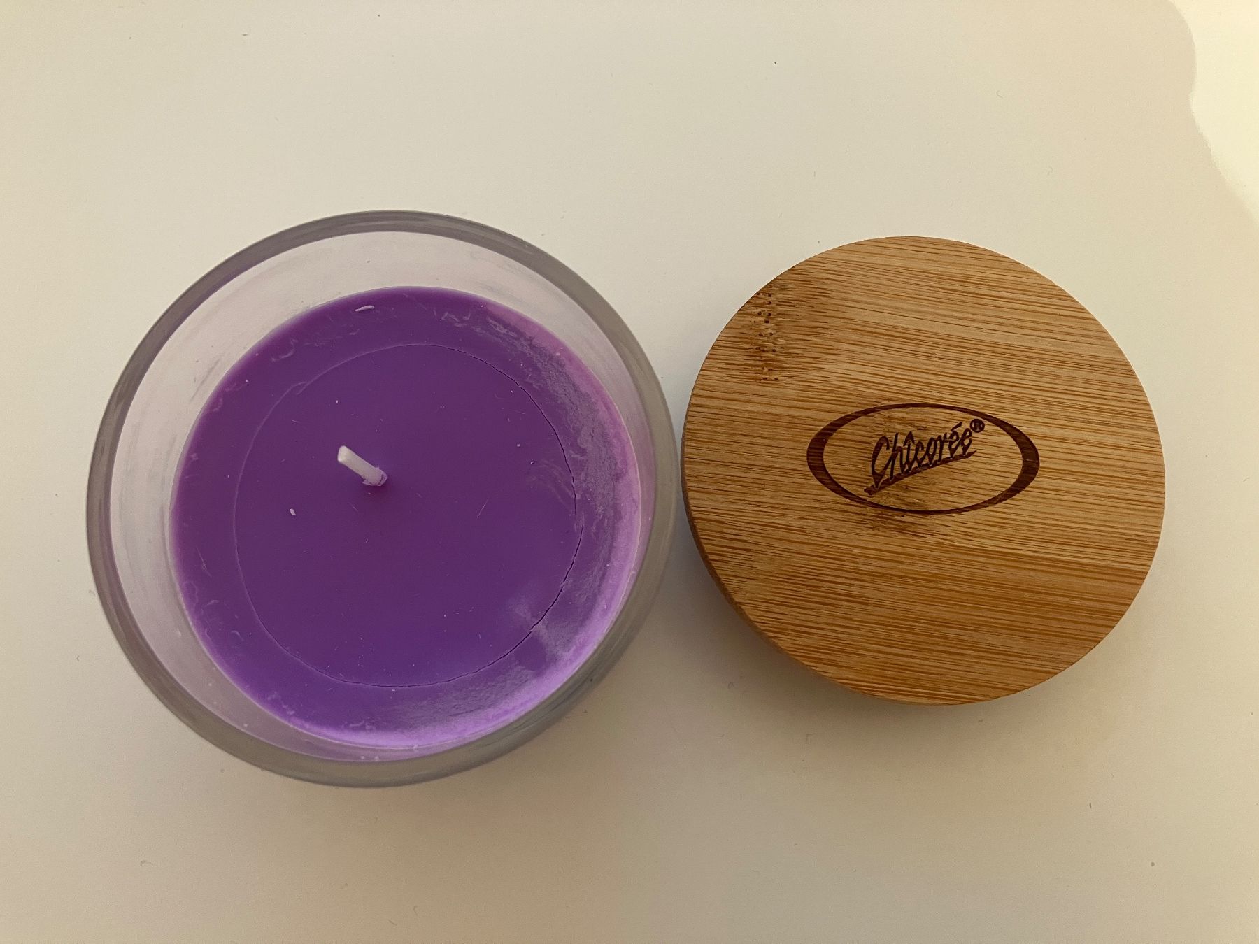 Candele: Chicorée Duftkerze Lila mit Holzdeckel – Nuovo e nell'imballaggio originale da Ruggell venduto da VegasGirl 2