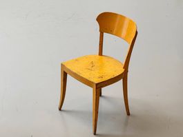 Holzstuhl gelb lakiert von A.G. Möbelfabrik Horgen-Glarus