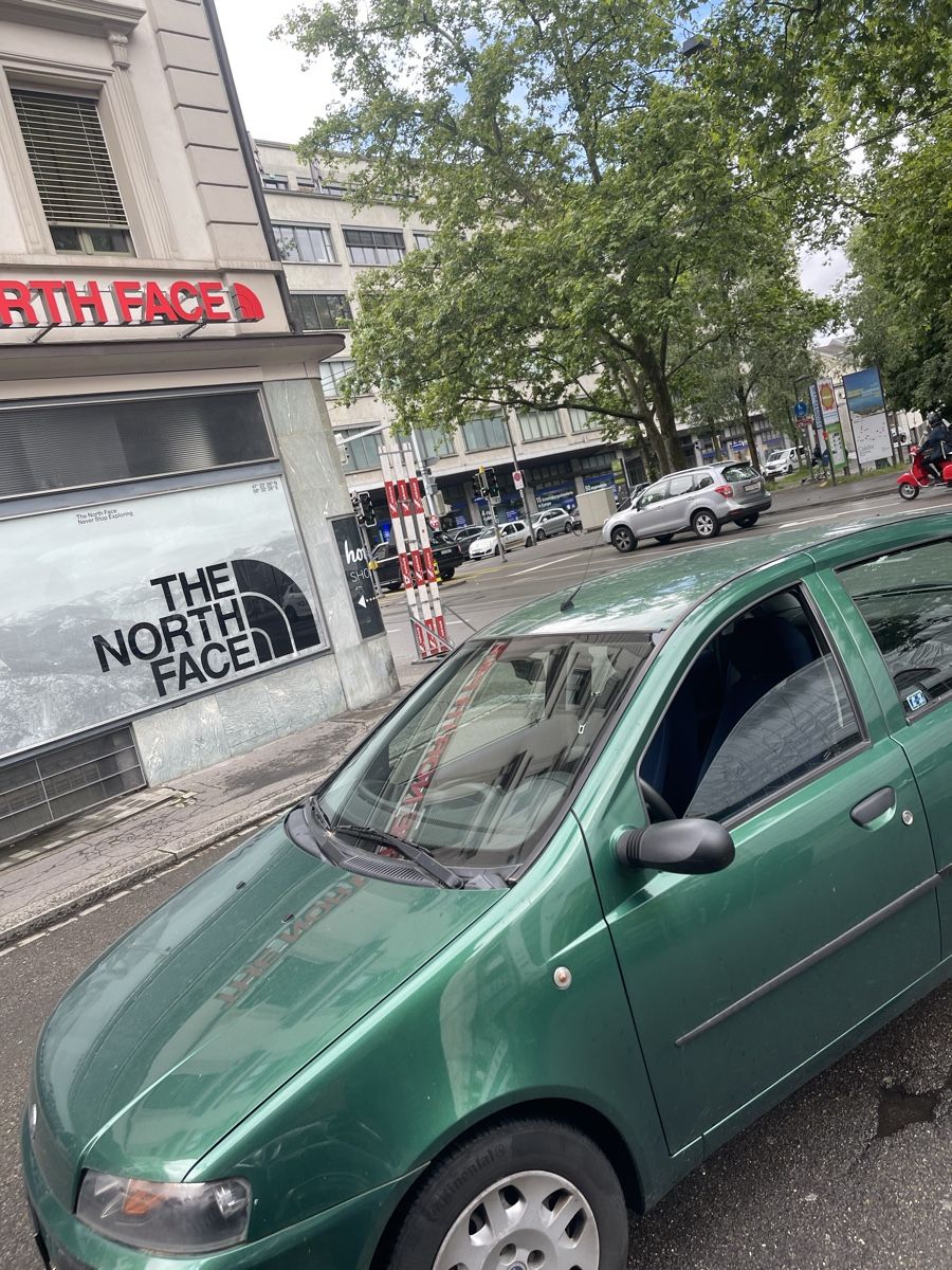 Fiat Automobili: Fiat Punto  – Usato da Zürich venduto da abir007 2