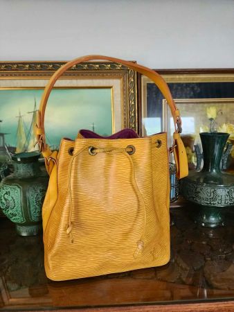 Louis Vuitton Petit Noe Gelb  Epi Leather