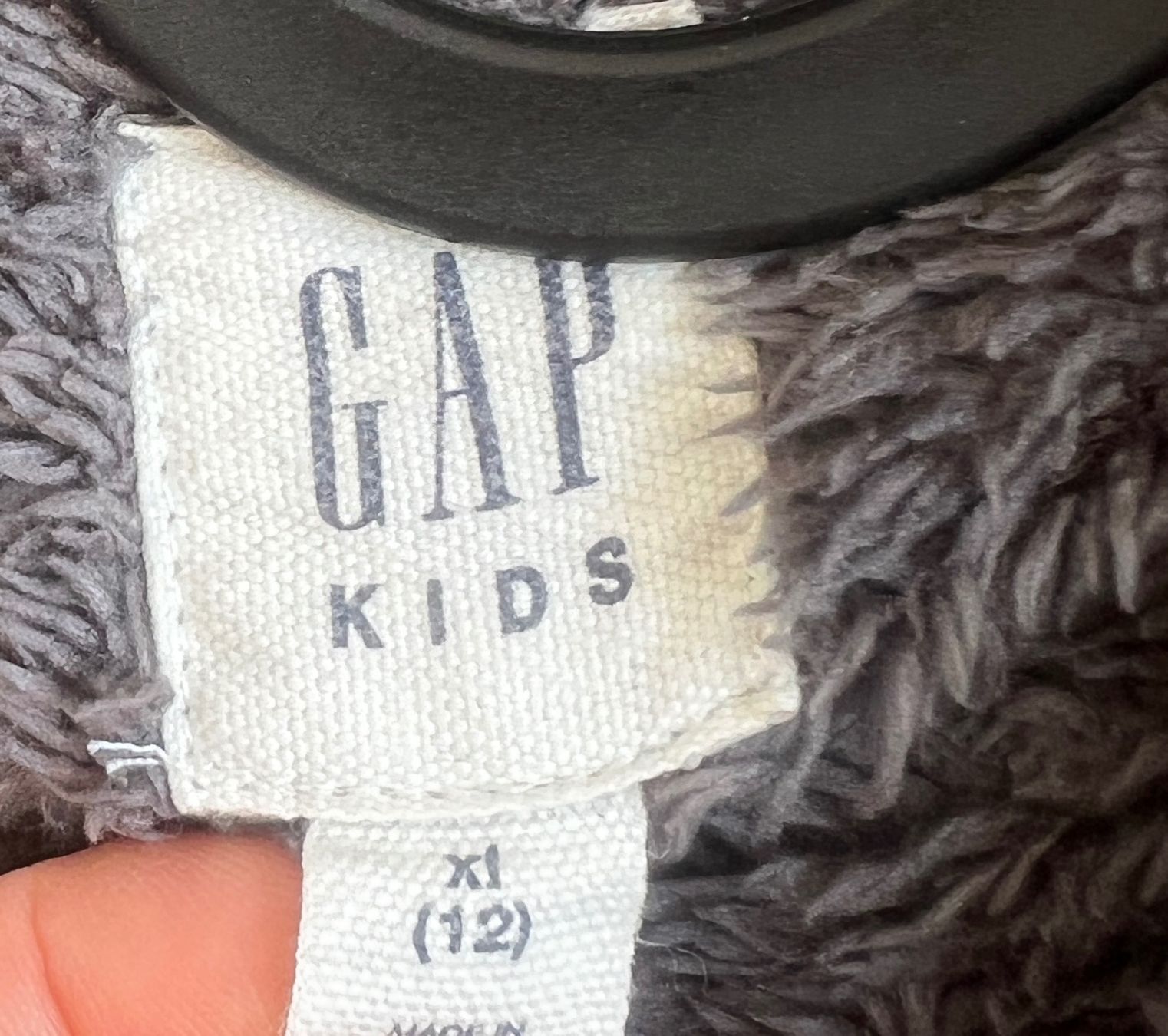 Gap Maglioni & Felpe: GAP Kapuzenpullover Teddyfutter Gr. 12 (XL) Jungen – Usato da bern venduto da LuisCocco 1