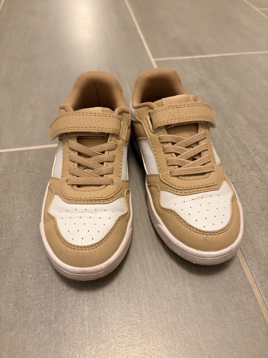 Dosenbach Schuhe für Jungen: WIE NEU - Sneakers – Neu (gemäss Beschreibung) aus Magden von Rosenzweig 1