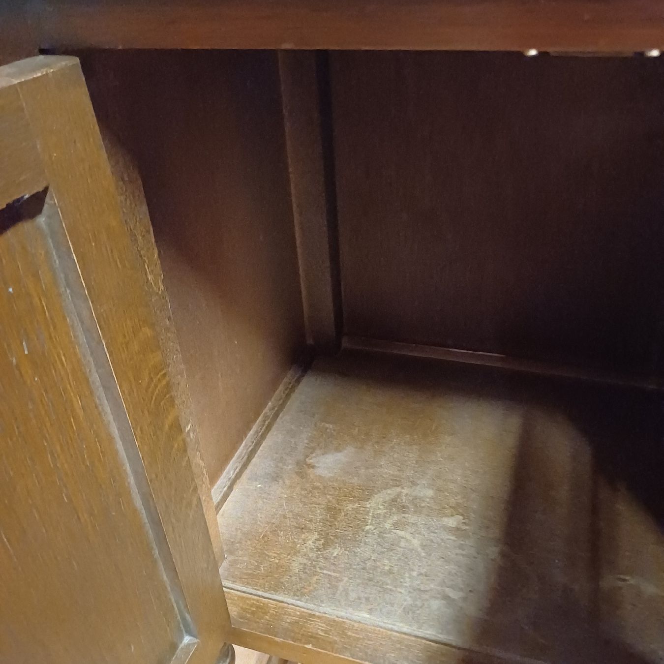 Cassettiere: kleiner Kasten Kleinmöbel Nachttisch – Usato da Merenschwand venduto da Brockinell 7