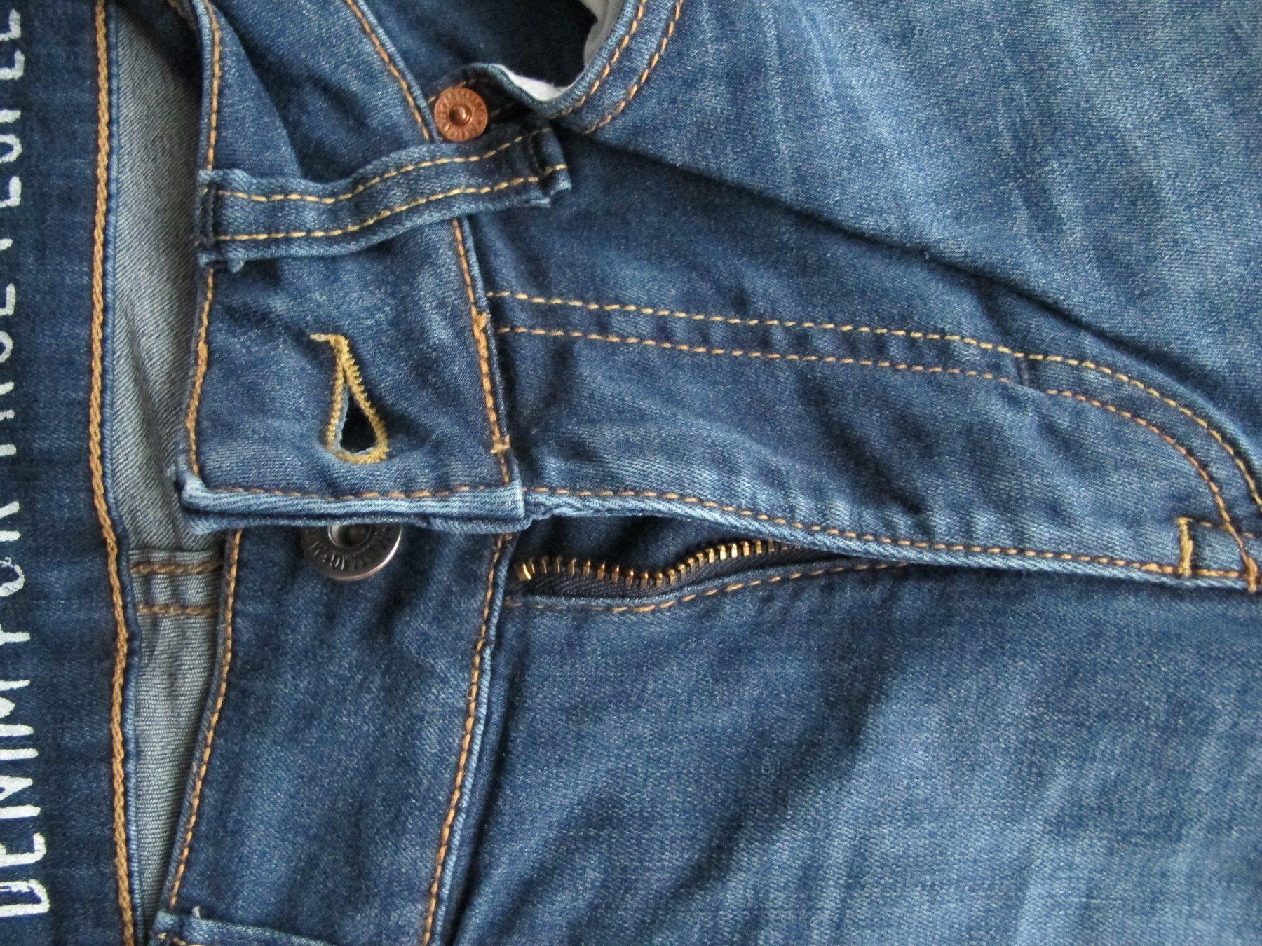Abercrombie Jeans: Mustang Jeans - Emely Bootcut – Usato da St. Gallen venduto da Flint75 2