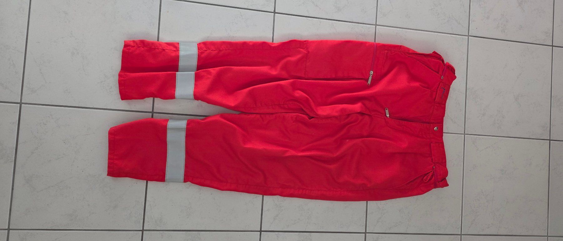 Uniformi: Rettungsdienst Uniform – Usato da Aarburg venduto da Se20 6