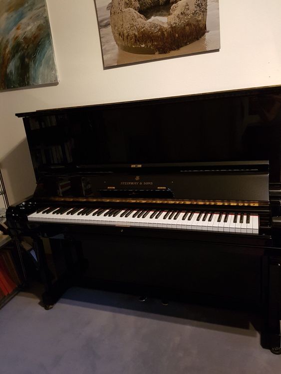STEINWAY & SONS zu verkaufen Kaufen auf Ricardo