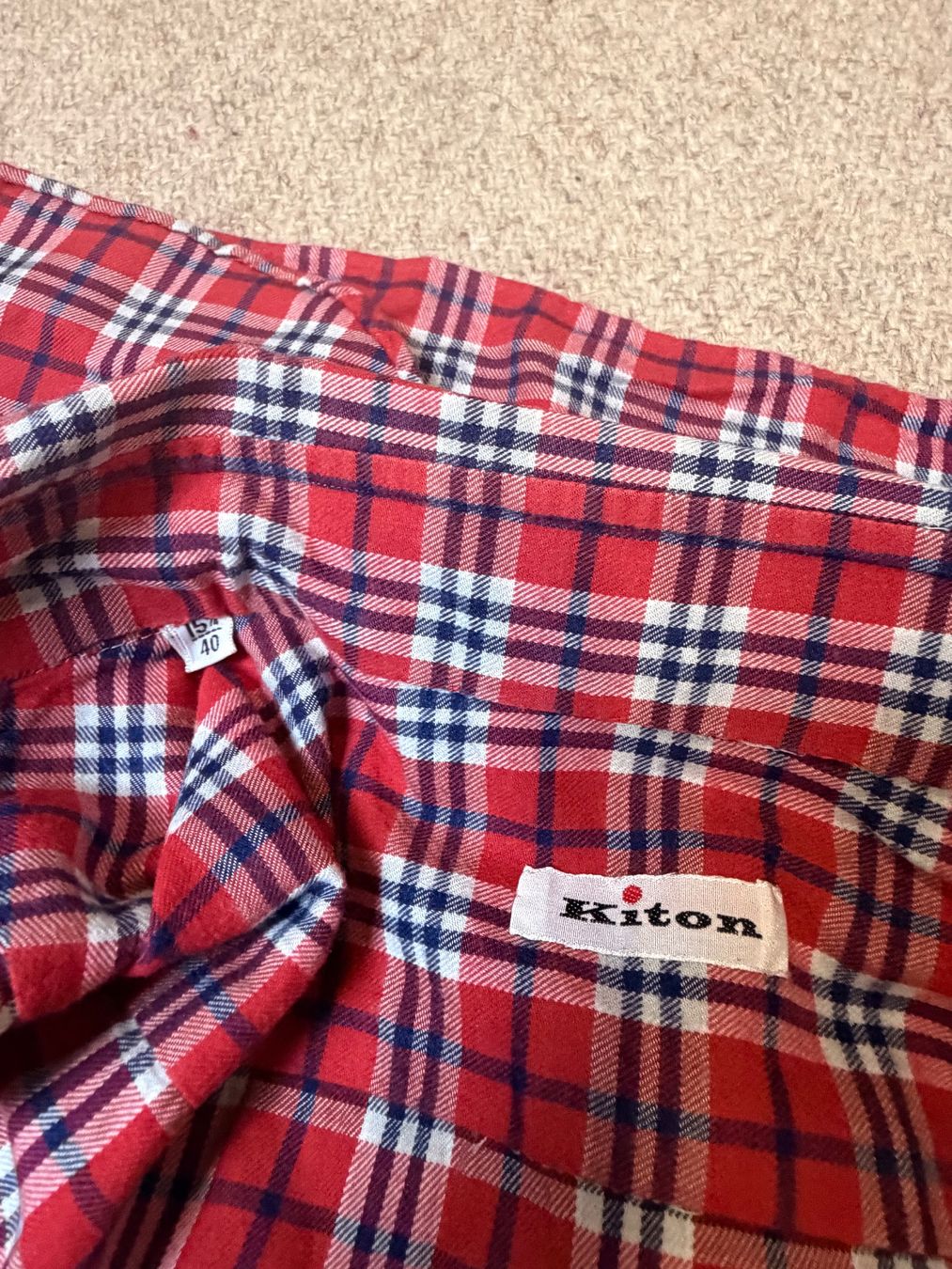 Kiton Camicie: Kiton Hemd Karomuster Rot Weiss Blau Grösse 40 – Usato da Oberwil b. Zug venduto da hallihallo12 1