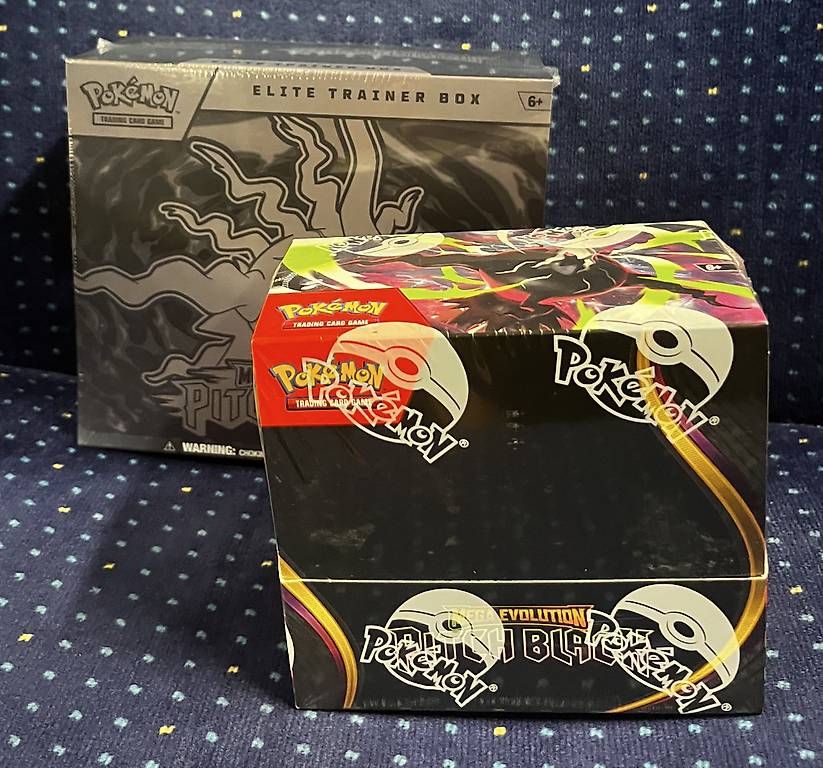 Cartes à collectionner: Pitch Black ETB + Display – D'occasion à Rheinau par Orcas