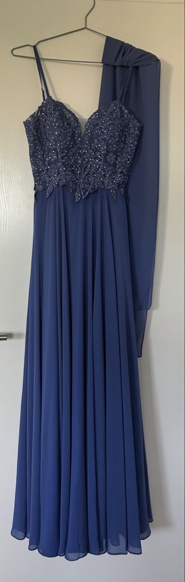 Vestiti & Gonne: Abendkleid mit Stola – Usato da Gais venduto da Taro27