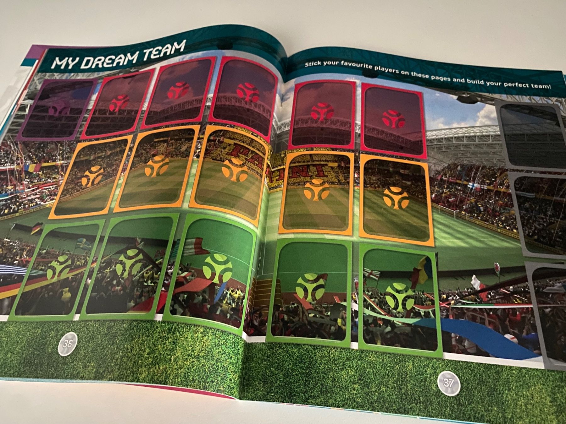 Panini Album: Panini Leeralbum EM 2020 Preview. Version DE/AUT – Usato da Hergiswil LU venduto da FcMalkov 2