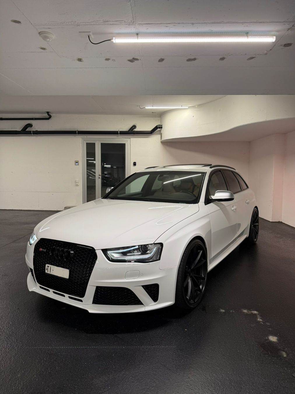 Audi Automobili: Audi RS4 4.2 V8 – Usato da Pregassona venduto da naz_9r98 2