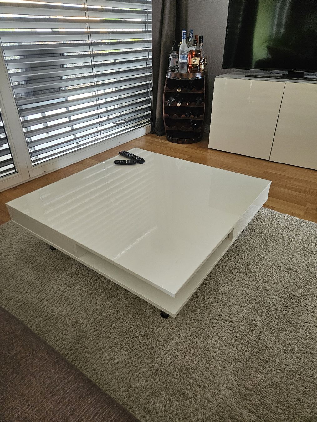 Ikea Tische: IKEA Tofteryd Wohnzimmer Tisch 95x95 – Gebraucht aus Sursee von kolevski_91