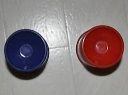 Altre Stoviglie: 2 Eierbecher rot & blau, Retro Design – Usato da Oberrüti venduto da ELALL 2