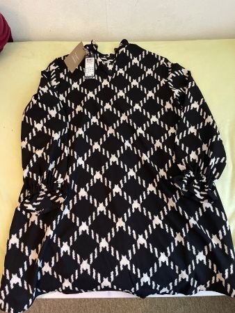 Vero Moda Kleid, Grösse S, Schwarz Weiss, Neu mit Etikett