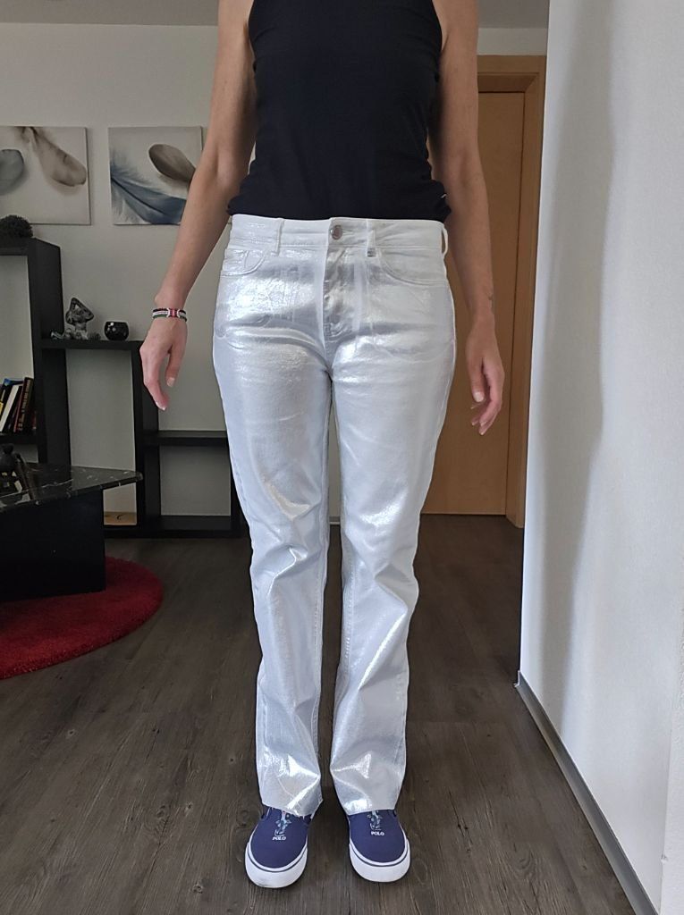 Jeans: Silberne Jeans Hose – Usato da St. Niklaus VS venduto da BrittaR 3