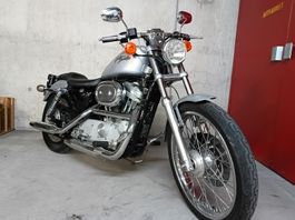 Harley-Davidson Sportster Motorrad Silber 883 guter Zusta