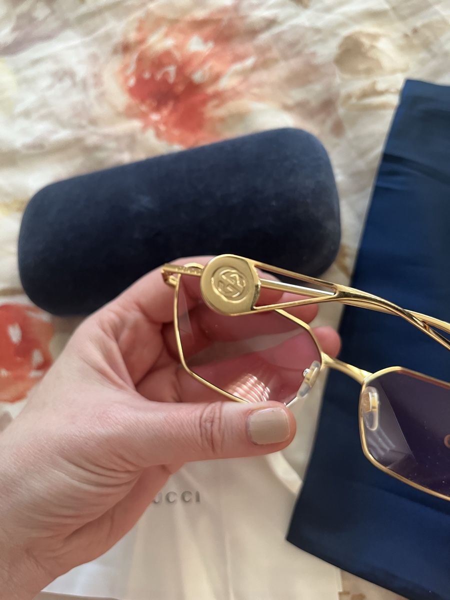 Gucci Occhiali & Lenti: Gucci Sonnenbrille, 2 Mal getragen – Nuovo (secondo la descrizione) da Zürich venduto da matilda1981 4