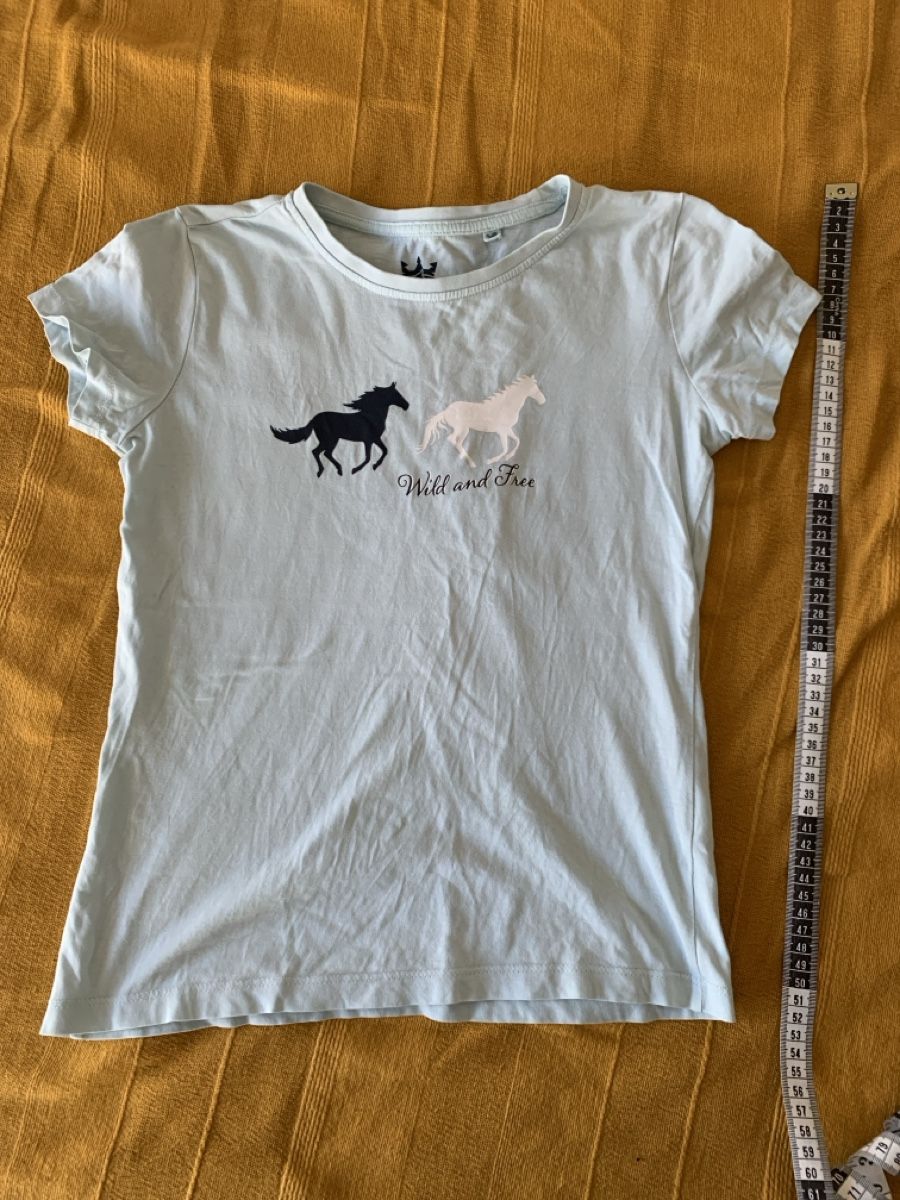 Camicette, T-shirt & Top: T-Shirt Gr. 146 - Pferde – Usato da Winterthur venduto da Samu-V