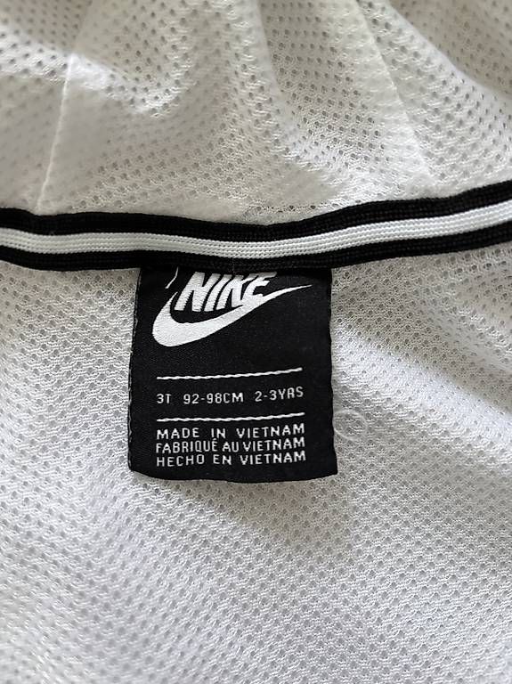 Nike Giacche & Cappotti: Nike Windjacke Kind 92-98 – Usato da Ebikon venduto da bookworm79 2