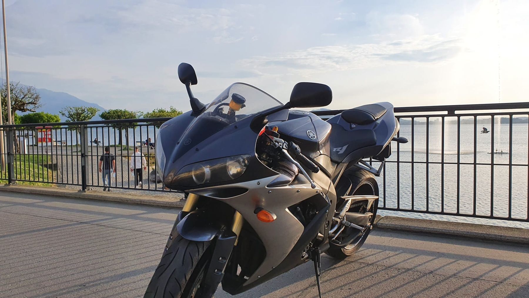 Yamaha Strada: Yamaha R1 – Usato da Kerns venduto da Aviator_Ben 4
