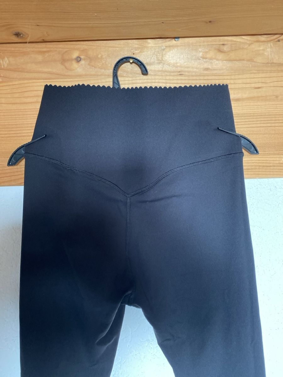 H&M Leggings: Legging Shaping Noir, taille S/M – Nuovo (secondo la descrizione) da Rubigen venduto da cam_drb7 3