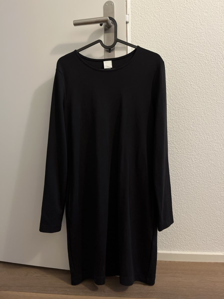 H&M Vestiti: Basic Kleid schwarz mit Taschen Grösse S – Nuovo (secondo la descrizione) da Richterswil venduto da ste_yzq7