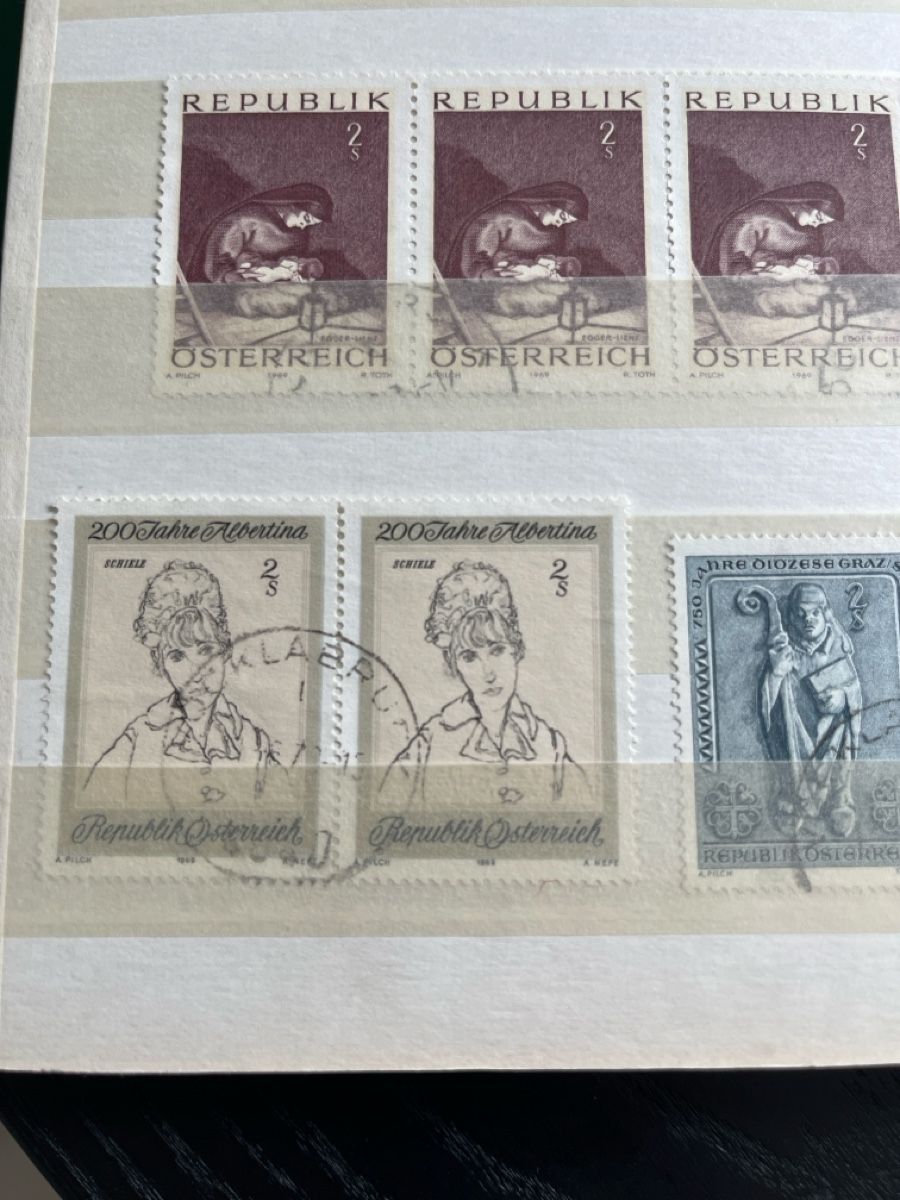 Tutti i francobolli: Stempelset Österreich, Briefmarken – Usato da Zürich venduto da pantelicarsenije 4