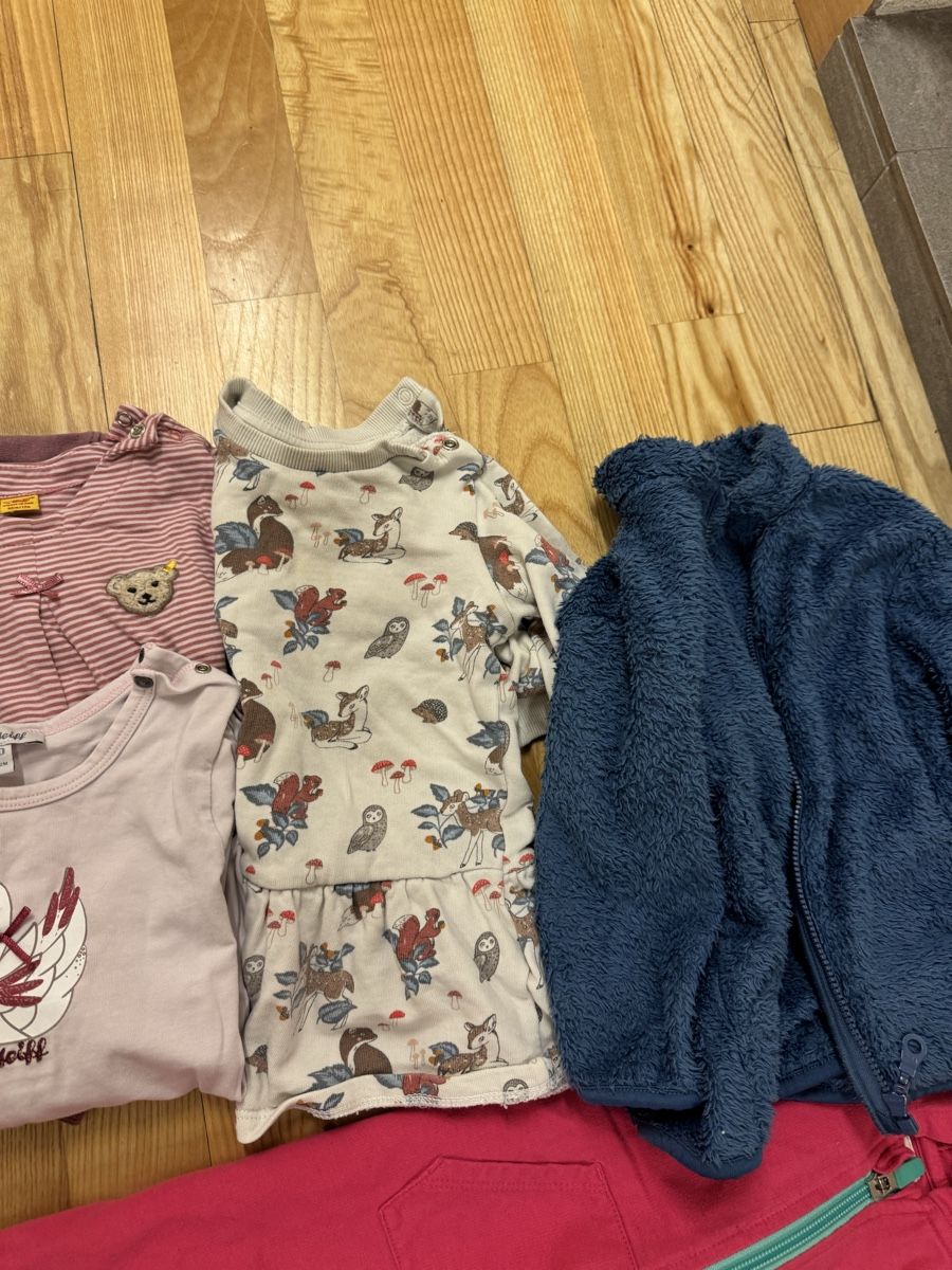 Kleiderpakete & -sets: Girl clothes size 80 – Gebraucht aus Cormondreche von lisa_ml 1
