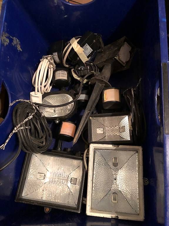 Lampade: Scheinwerfer Set mit  Sensoren – Usato da Volketswil venduto da Ahot 2