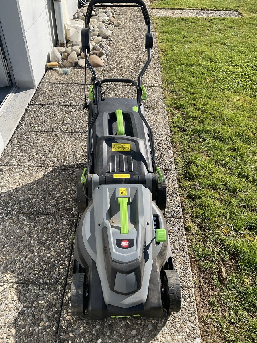 Rasenmäher: Elektrischer Rasenmäher – Gebraucht aus Rombach von roggos 1