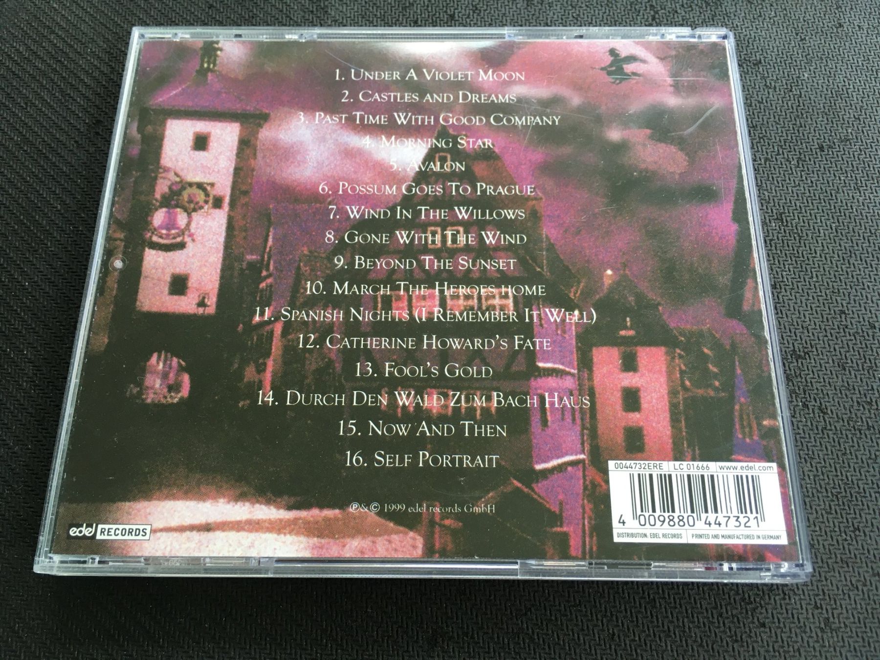 CD: Blackmore's Night - Under A violet moon -CD- – Usato da St.Gallen venduto da MedienJoe 2