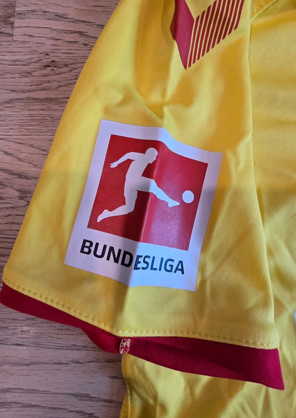 Hummel Canottiere & Pantaloni: SC Freiburg | Santamaria | 2020/21| mit Patch – Usato da Zollbrück venduto da MiKron 5