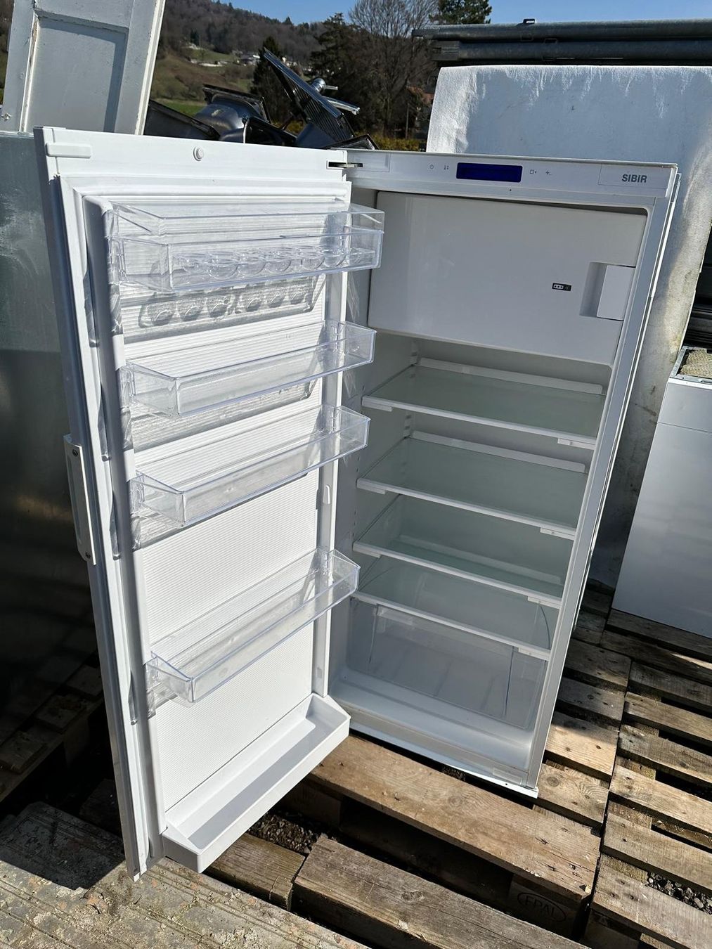 Sibir Frigoriferi: Kühlschrank Einbaukühlschrank SIBIR – Usato da Spreitenbach venduto da Space_X