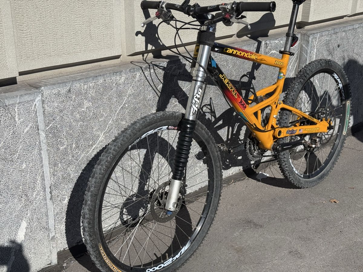 Cannondale Biciclette: Cannondale Jekyll 2000 – Vintage MTB mit Lefty Gabel – Usato da Rümlang venduto da vla_9g7d 4