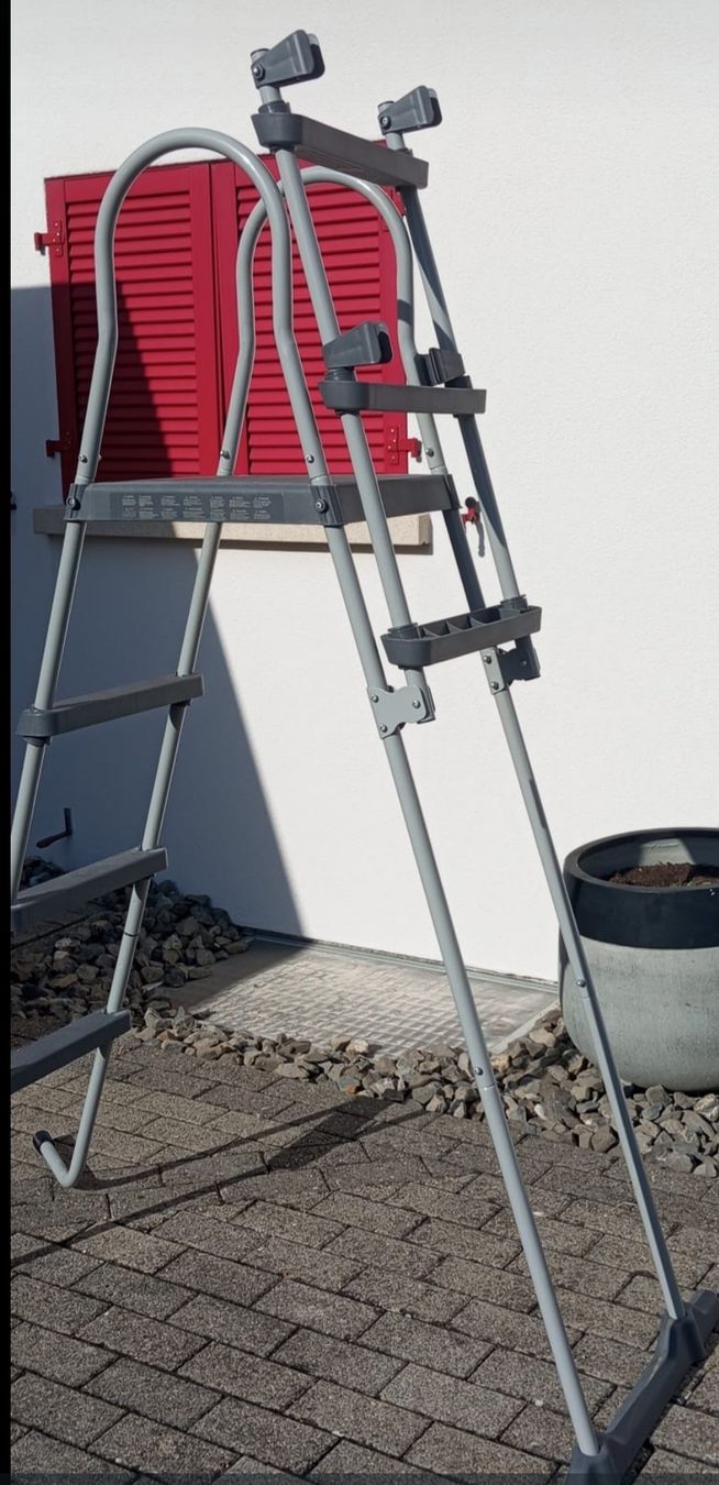 Scale: Poolleiter für einfachen Einstieg in den Pool im Sommer – Usato da Matzendorf venduto da fab_6mpb 1